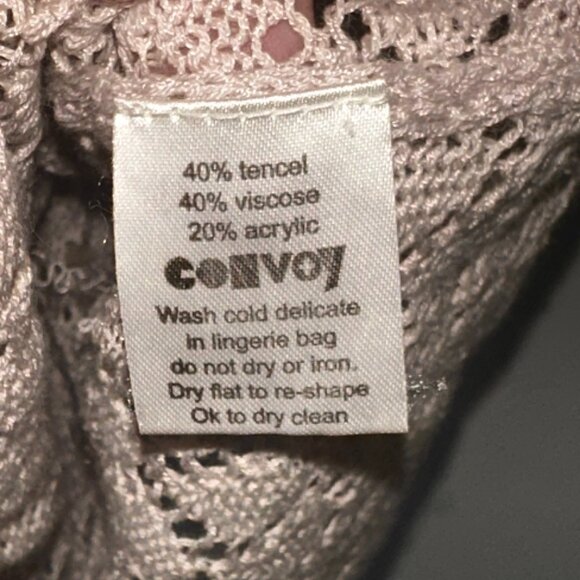 Convoy Women's 90s vintage Crochet Knit top - Picture 5 of 5